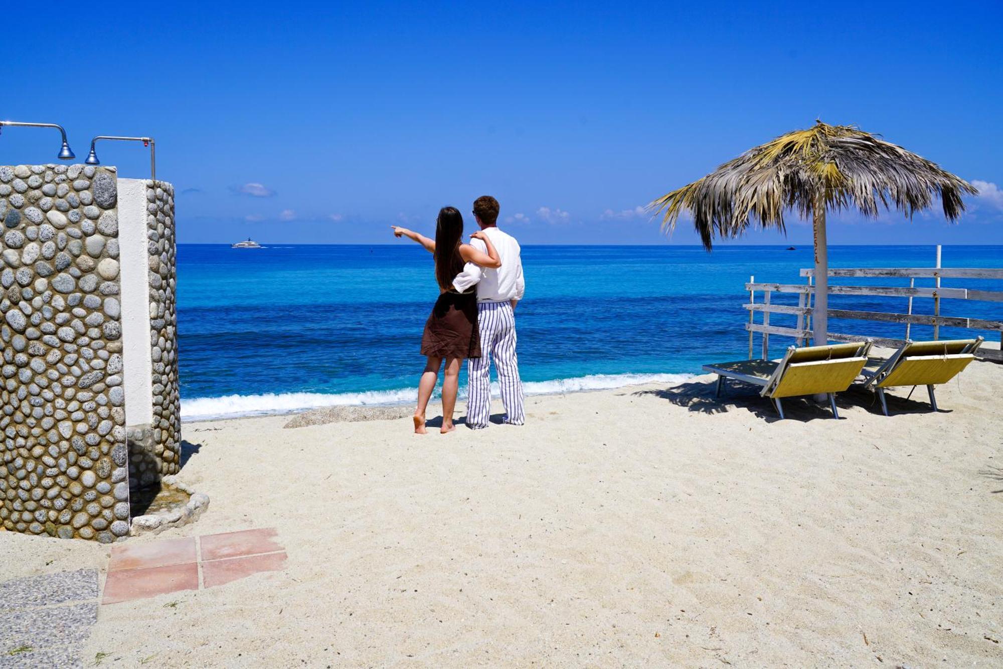 Marinella Beach Apartment Capo Vaticano Eksteriør bilde